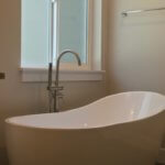 Model Rounded Bath
